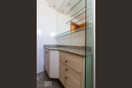 Apartamento à venda com 150m², 3 quartos e 3 vagasBanheiro suíte 2 