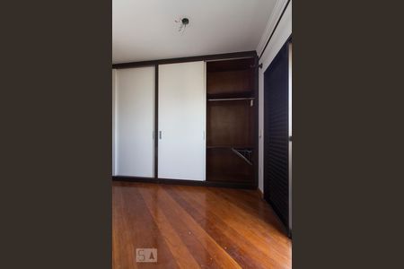 Apartamento à venda com 150m², 3 quartos e 3 vagasArmários Quarto suíte 3 (principal) 