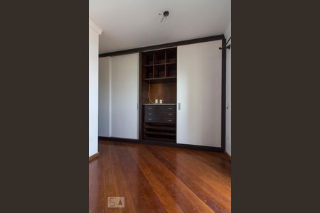 Apartamento à venda com 150m², 3 quartos e 3 vagasArmários Quarto suíte 3 (principal) 