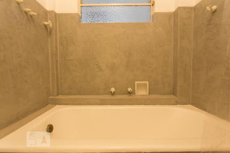 Banheiro de apartamento para alugar com 1 quarto, 70m² em Bela Vista, São Paulo