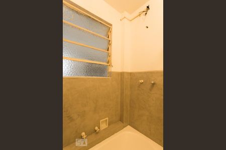 Banheiro de apartamento para alugar com 1 quarto, 70m² em Bela Vista, São Paulo
