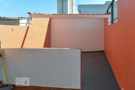 Casa para alugar com 98m², 2 quartos e 1 vaga Casa para alugar com 98m², 2 quartos e 1 vagaQuintal