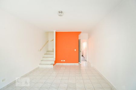 Sala de casa para alugar com 2 quartos, 98m² em Vila Ester (zona Norte), São Paulo