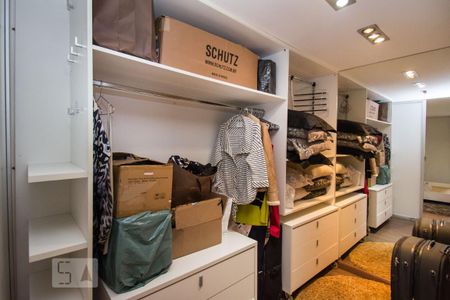 Apartamento para alugar com 170m², 2 quartos e 3 vagasCloset