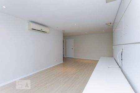 Apartamento para alugar com 158m², 4 quartos e 2 vagasSala