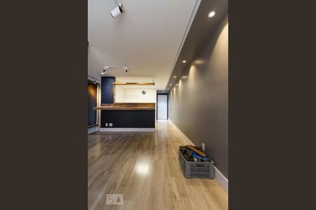 Sala e cozinha  de kitnet/studio à venda com 1 quarto, 50m² em Mooca, São Paulo