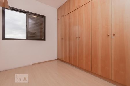 Apartamento à venda com 80m², 3 quartos e 2 vagasQuarto 3