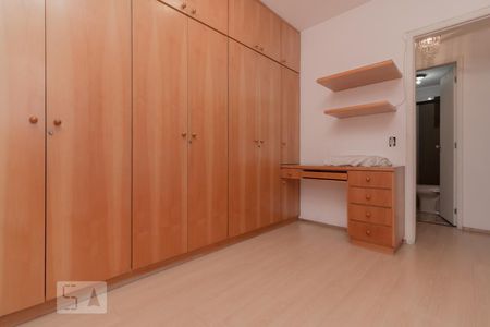 Apartamento à venda com 80m², 3 quartos e 2 vagasQuarto 3
