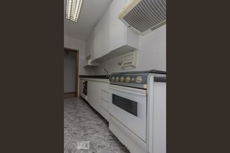 Apartamento à venda com 80m², 3 quartos e 2 vagasCozinha