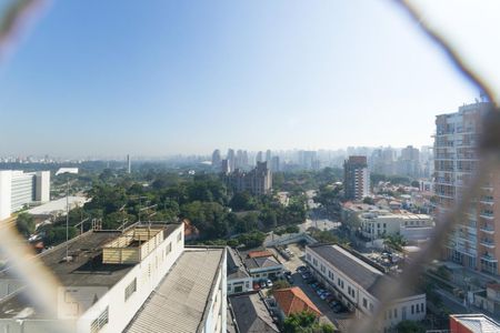 Apartamento para alugar com 79m², 3 quartos e 1 vaga Apartamento para alugar com 79m², 3 quartos e 1 vagaVista da janela do quarto 1