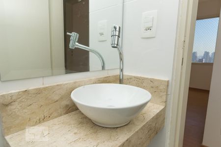 Detalhe do lavabo de apartamento para alugar com 3 quartos, 79m² em Vila Mariana, São Paulo