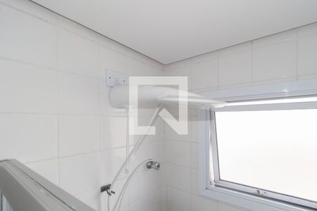 Apartamento para alugar com 45m², 2 quartos e sem vaga Apartamento para alugar com 45m², 2 quartos e sem vagaDetalhe - Banheiro