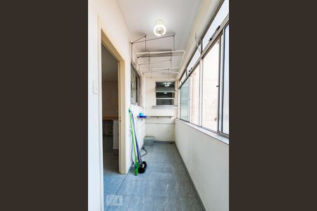 Apartamento à venda com 157m², 3 quartos e 1 vagaÁrea de Serviço