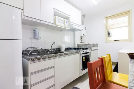 Cozinha de apartamento para alugar com 1 quarto, 49m² em Casa Verde, São Paulo