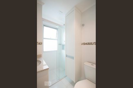 Banheiro de apartamento para alugar com 1 quarto, 36m² em Campo Belo, São Paulo
