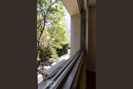 Apartamento para alugar com 120m², 3 quartos e 1 vagaVista externa da janela da suite