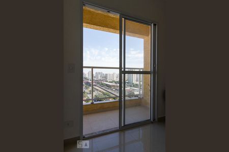 Janela da varanda  de apartamento para alugar com 2 quartos, 50m² em Chácara Califórnia, São Paulo