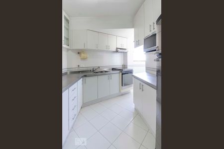 Apartamento para alugar com 75m², 3 quartos e 3 vagasCozinha