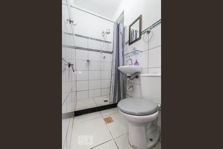 Banheiro de kitnet/studio à venda com 1 quarto, 21m² em Botafogo, Rio de Janeiro