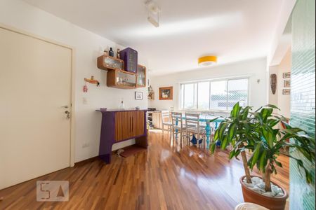 Sala de apartamento para alugar com 1 quarto, 79m² em Vila Madalena, São Paulo