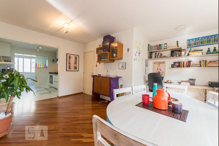 Sala de apartamento para alugar com 1 quarto, 79m² em Vila Madalena, São Paulo