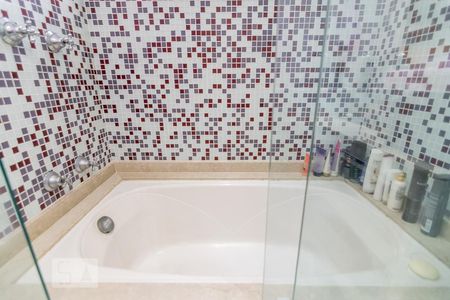 Apartamento à venda com 200m², 3 quartos e 3 vagasBanheira