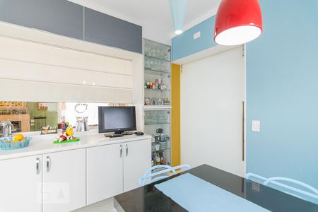 Apartamento à venda com 200m², 3 quartos e 3 vagasCopa