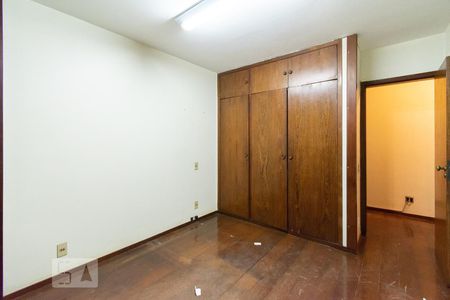 Apartamento à venda com 160m², 4 quartos e 1 vaga Apartamento à venda com 160m², 4 quartos e 1 vagaQuarto 1