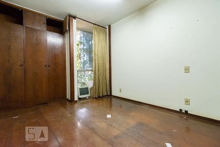 Apartamento à venda com 160m², 4 quartos e 1 vaga Apartamento à venda com 160m², 4 quartos e 1 vagaQuarto 1