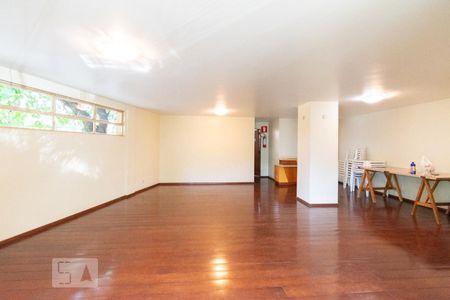 Apartamento à venda com 160m², 4 quartos e 1 vaga Apartamento à venda com 160m², 4 quartos e 1 vagaSalão de Fes