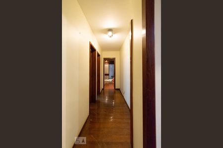 Apartamento à venda com 160m², 4 quartos e 1 vaga Apartamento à venda com 160m², 4 quartos e 1 vagaCorredor