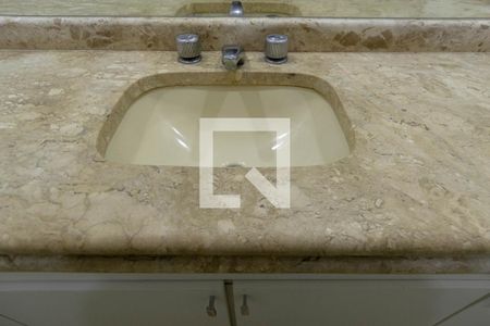 Apartamento para alugar com 328m², 4 quartos e 2 vagasBanheiro Social 2