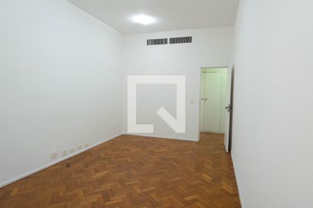 Apartamento para alugar com 328m², 4 quartos e 2 vagasQuarto 4