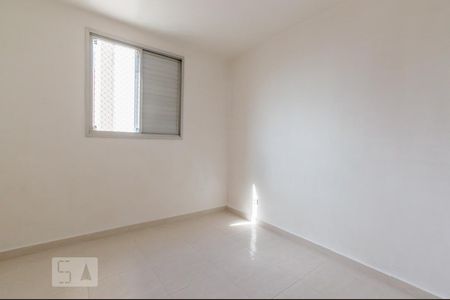 Quarto 2 de apartamento para alugar com 3 quartos, 70m² em Continental, Osasco