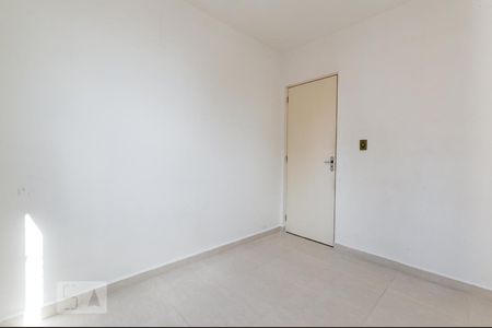 Quarto de apartamento para alugar com 3 quartos, 70m² em Continental, Osasco