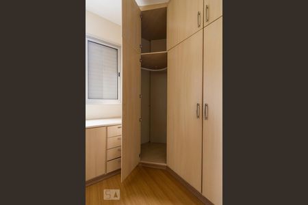 Apartamento para alugar com 70m², 3 quartos e 2 vagasArmários quarto 1 