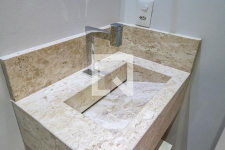 Banheiro Social de apartamento para alugar com 1 quarto, 72m² em Tamboré, Barueri