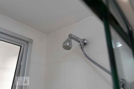 Banheiro social (Chuveiro) de apartamento para alugar com 2 quartos, 58m² em Vila Vermelha, São Paulo