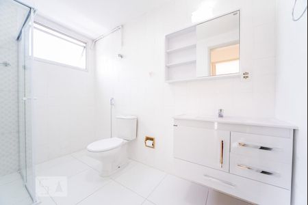 Banheiro de apartamento para alugar com 2 quartos, 63m² em Moema, São Paulo