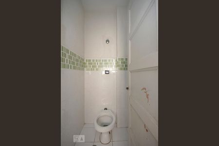 Apartamento para alugar com 96m², 2 quartos e sem vagaBanheiro de Serviço