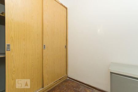 Apartamento para alugar com 70m², 2 quartos e sem vagaQuarto de serviço