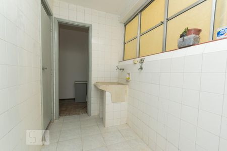 Apartamento para alugar com 70m², 2 quartos e sem vagaÁrea de serviço