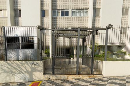 Apartamento para alugar com 70m², 2 quartos e sem vagaFachada