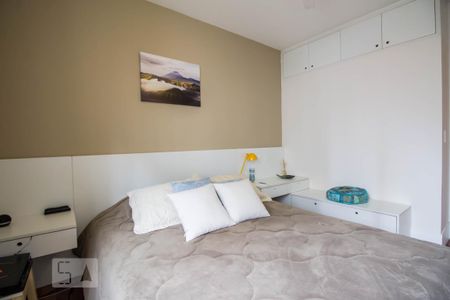 Quarto suíte de apartamento para alugar com 2 quartos, 90m² em Cerqueira César, São Paulo