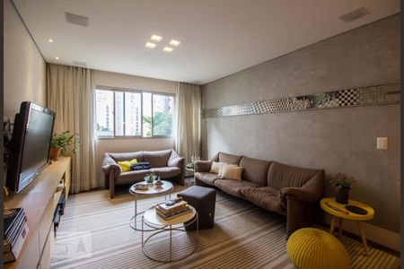 Apartamento para alugar com 2 quartos, 90m² em Cerqueira César, São Paulo