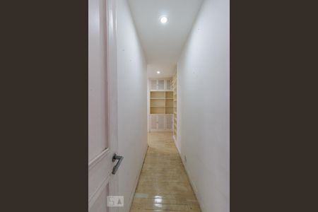 Apartamento à venda com 206m², 4 quartos e 2 vagasCorredor