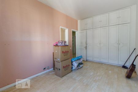 Apartamento à venda com 206m², 4 quartos e 2 vagasSuíte 1