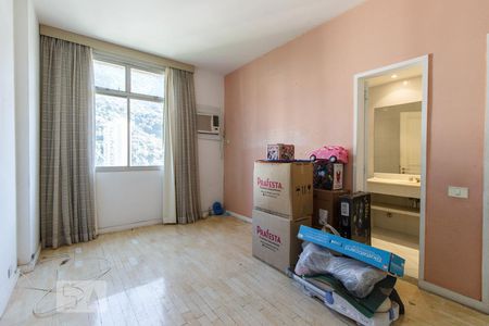 Apartamento à venda com 206m², 4 quartos e 2 vagas	Suíte 1