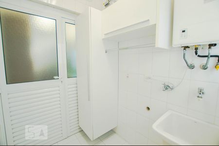 Apartamento para alugar com 74m², 2 quartos e 2 vagas Apartamento para alugar com 74m², 2 quartos e 2 vagasÁrea de serviço