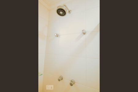 Banheiro de apartamento para alugar com 2 quartos, 74m² em Água Branca, São Paulo